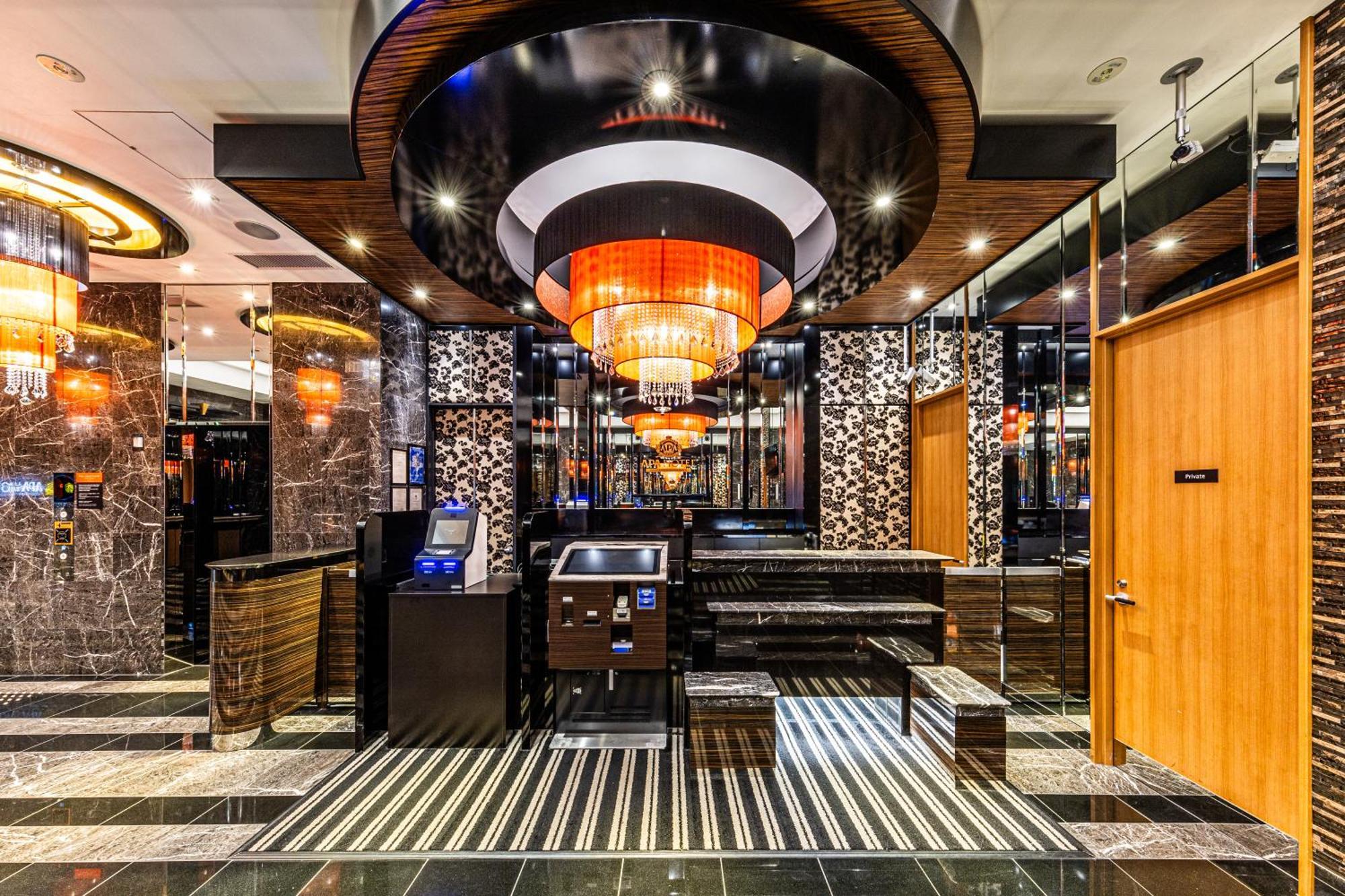 אוסקה Apa Hotel Yodoyabashi Kitahama Ekimae מראה חיצוני תמונה